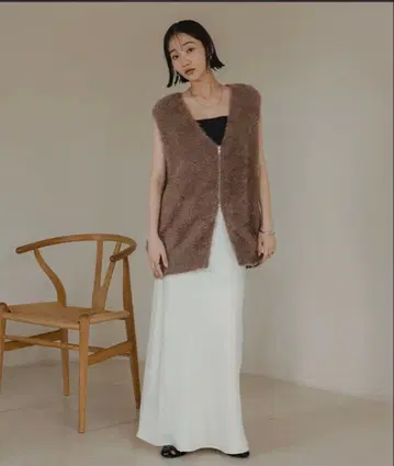 LOWRYS FARM 브라운 니트 베스트 지퍼 포함