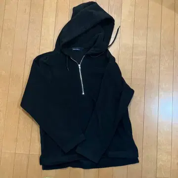 GLR 블랙 하프 지퍼 후드티 S