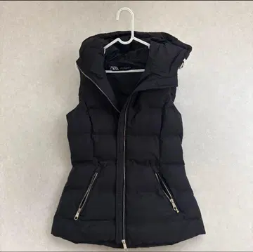 ZARA 후드 부착 블랙 다운 베스트 S