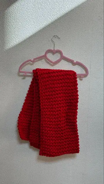 빨간색 니트 머플러