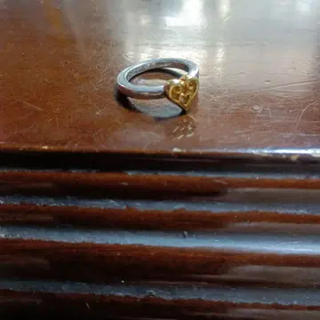 빌월드레더 x BEAMS EXCLUSIVE 하트 반지 골드