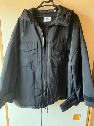 UNIQLO x White Mountaineering 다운 블랙