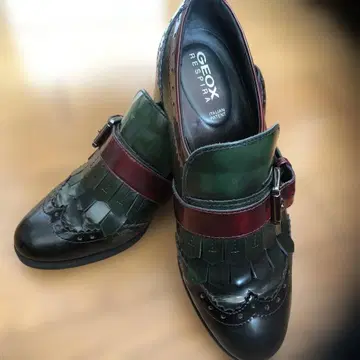 새상품! GEOX RESPIRE 로퍼 다색 사용