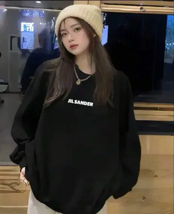 질샌더 트레이닝복 블랙 L 사이즈