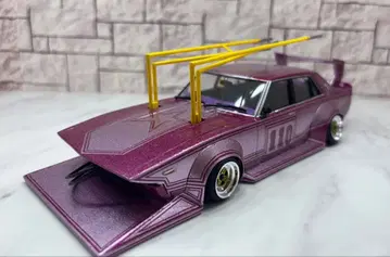 아오시마 켄메리 4도어 완성품 1/24 메탈릭 레드