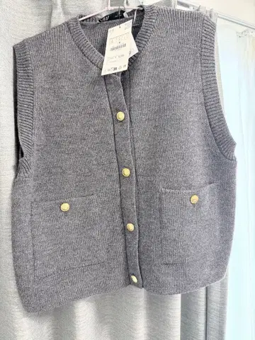 ZARA 그레이 니트 베스트 L 사이즈 버튼 포함