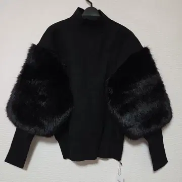 퍼 포함 슬리브 블랙 니트 38