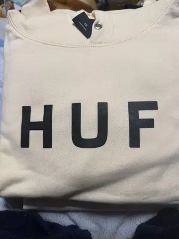 HUF 풀오버 후드티 크림색