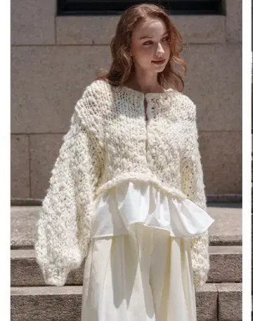 Acka. 프릴 핸드 니트 가디건