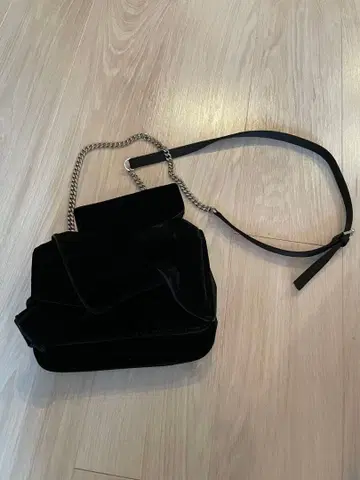 누메로벤투노 숄더백