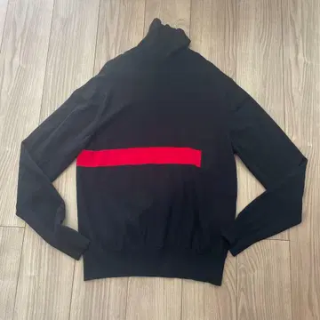 설리번 터틀넥 스웨터 블랙, 빨간색, 사이즈 S