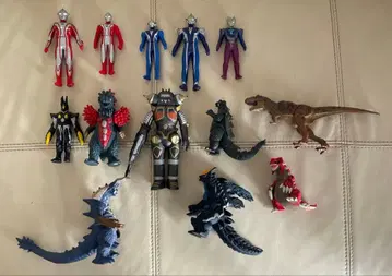 울트라맨 괴수 피규어 세트 총 13체