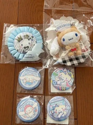 시나모롤 20주년 기념 캔뱃지 세트 브로치