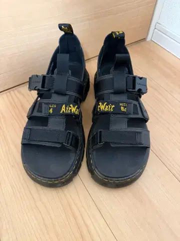 닥터마틴 트랙트 페어슨 BLACK 28cm