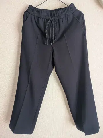 Elura 엘르 코토나 슬림웜 세미 플레어 팬츠 네이비