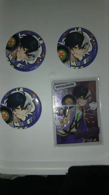 AMPTAKxCOLORS 마제타 레인보우 로드 중 77% 캔뱃지 카드