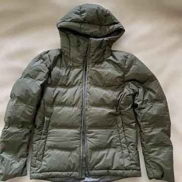 UNIQLO 심리스 다운 파카 카키