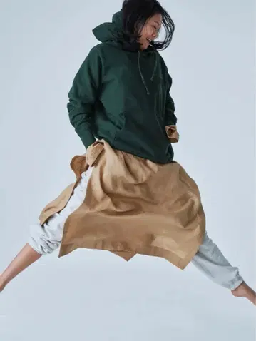 새상품급 newnow [ 에이쿠라 나나 착용 ] 후드티 맨투맨 트레이닝복