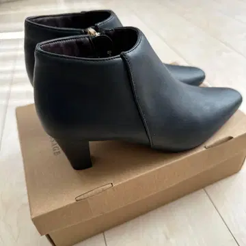 로페피크닉 블랙 숏부츠 미사용