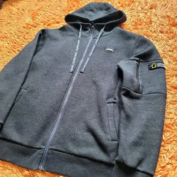 내셔널 지오그래픽 후드티 XL 새상품급입니다