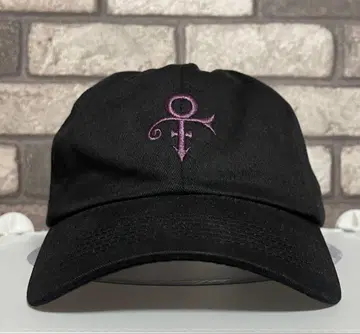 Prince 보라색 로고 캡 블랙