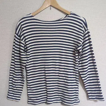 빈티지 스트라이프 긴팔 티셔츠