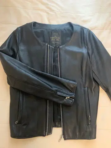 여성용 블랙 가죽 자켓