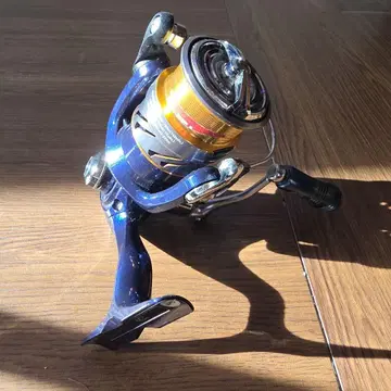 다이와 크레스트 LT2000S 스피닝 릴