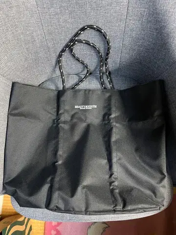 BEAUTY&YOUTH 블랙 토트백