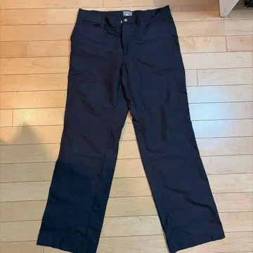 J.Lindeberg 블랙 스트레이트 팬츠 31