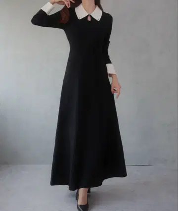 JUNOAH 바이컬러 세미 플레어 니트 원피스