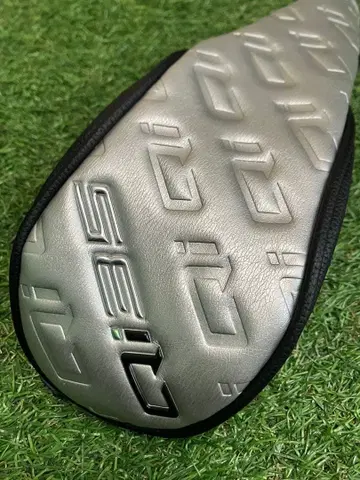 [ 미사용 새상품 ] Qi35 MAX LITE 유틸리티 골프헤드커버