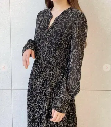 플로키 프린트 플리츠 원피스