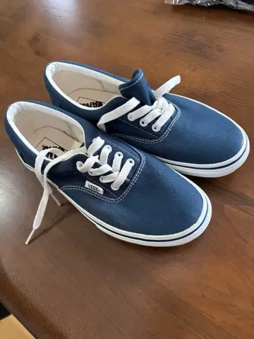 Vans 네이비 스니커즈
