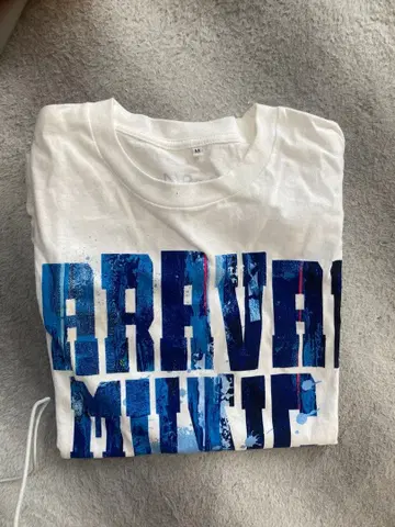 화이트 그래픽 프린트 티셔츠 M