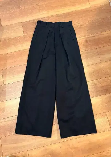 CABaN 울 1턱 와이드 팬츠