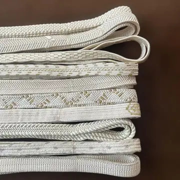 술 달린 화이트 허리띠 10개 세트