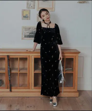 포멀 드레스 Kastane velour bell sleevedress