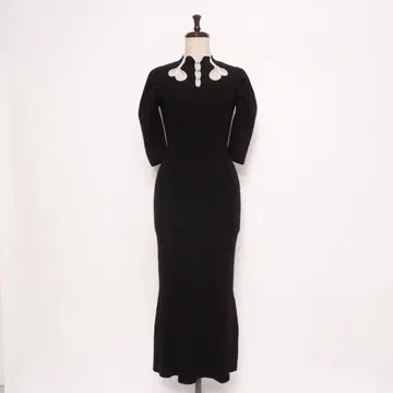 릴리 브라운 컷 아웃 머메이드 니트 원피스 리브 블랙 F*LD842