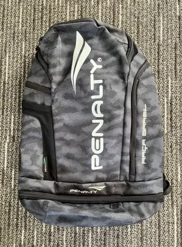 새상품급! [ PENALTY ] 카모플라쥬 패턴 백팩