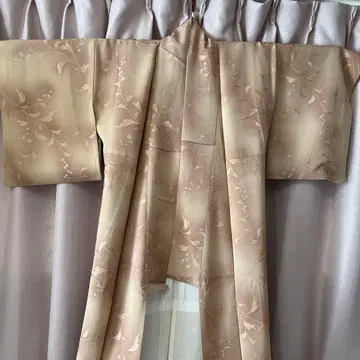 금빛 브라운 로얄 밀크티 그라데이션 지문 일으키기 코몬