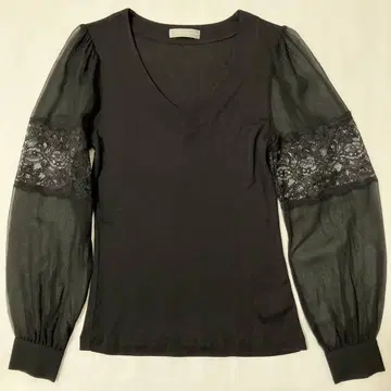 DAMA collection 블랙 V넥 상의 시스루 레이스 소매 M