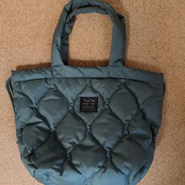 TAION 퀼팅 토트백 모스그린