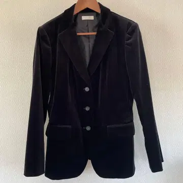 KRYDDELI 벨벳 테일러드 자켓 블랙