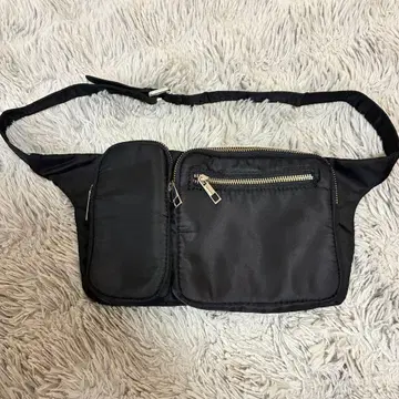 ZARA 블랙 바디백 웨스트 파우치