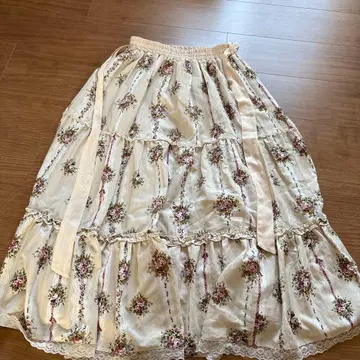 axes femme 꽃무늬 롱 스커트 M 사이즈