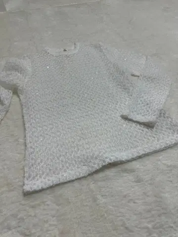 Cygne 시뉴 튤 시어 탑 0 화이트