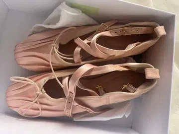 시몬 로샤 발레리나 발레 슈즈