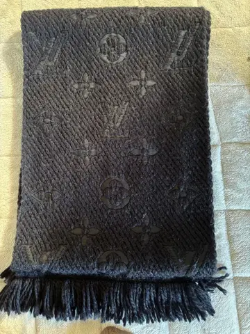 로고 블랙 머플러