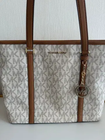 MICHAEL KORS 로고 토트백 베이지